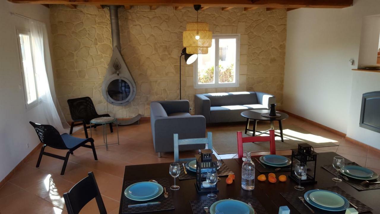 Maison Les Pins Aigues-Mortes Luaran gambar