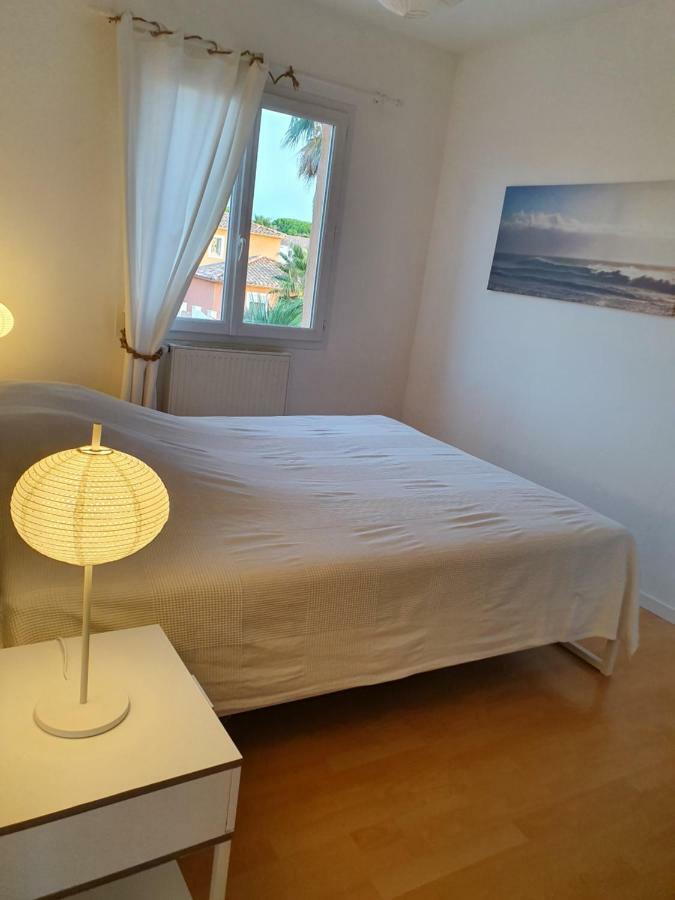 Maison Les Pins Aigues-Mortes Luaran gambar